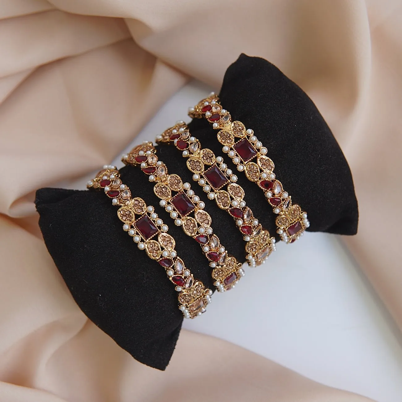 4 Pcs Gemstone Beautiful Bangles Set
