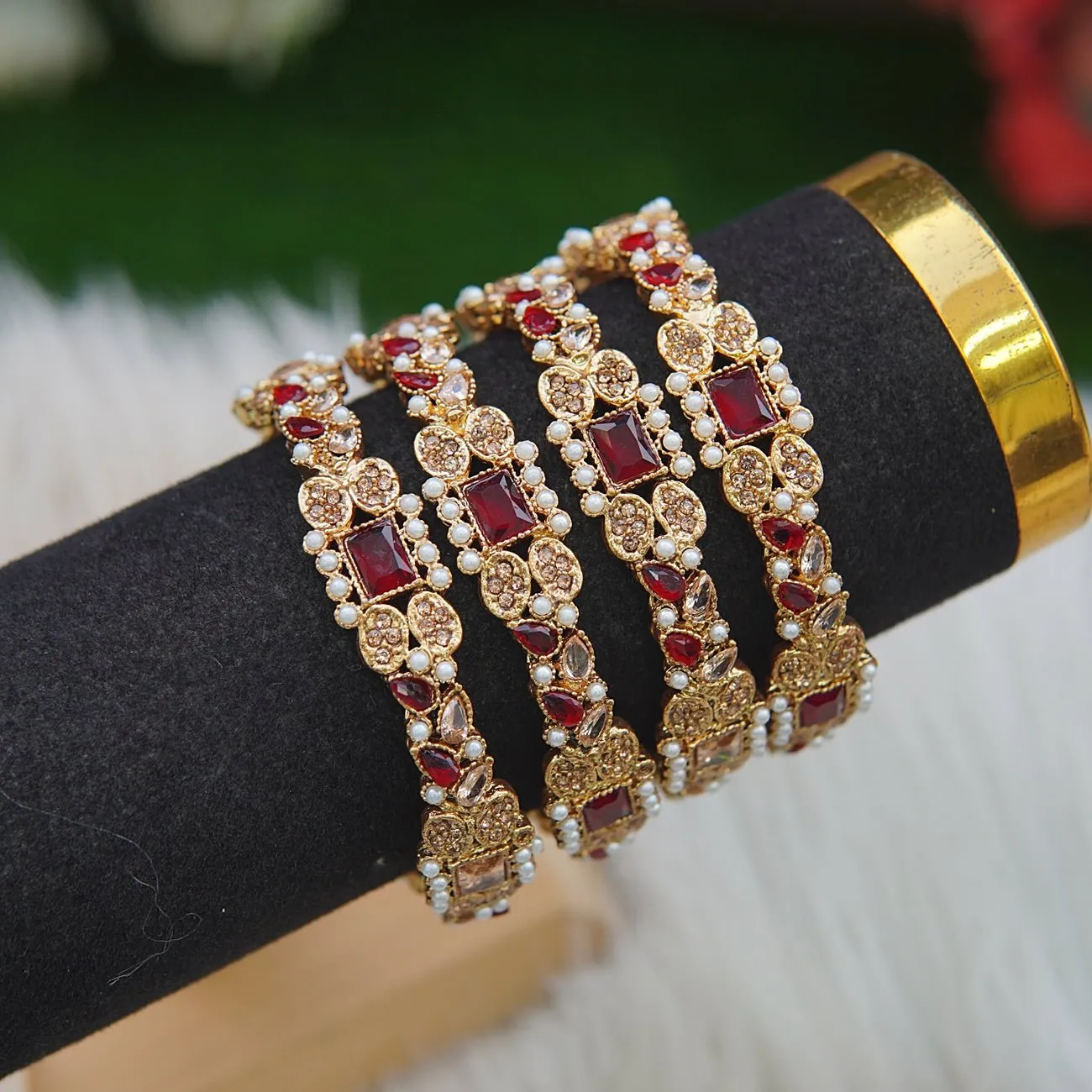 4 Pcs Gemstone Beautiful Bangles Set