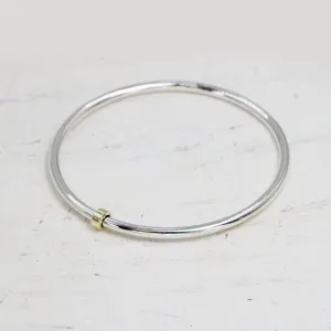 925 Silver bangle with little brass spinner - Size W7