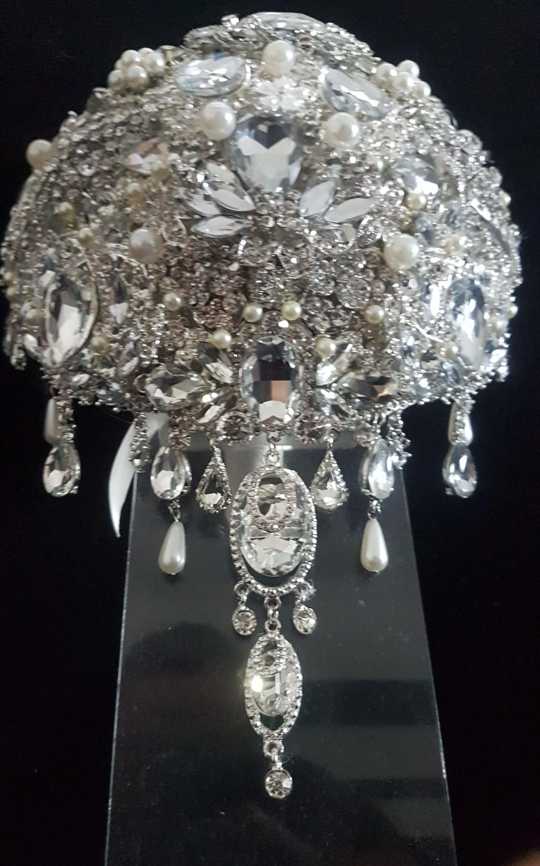Crystal brooch bouquet, jewel bouquet, alternative Great Gatsby style wedding flowers. by Crystal wedding uk