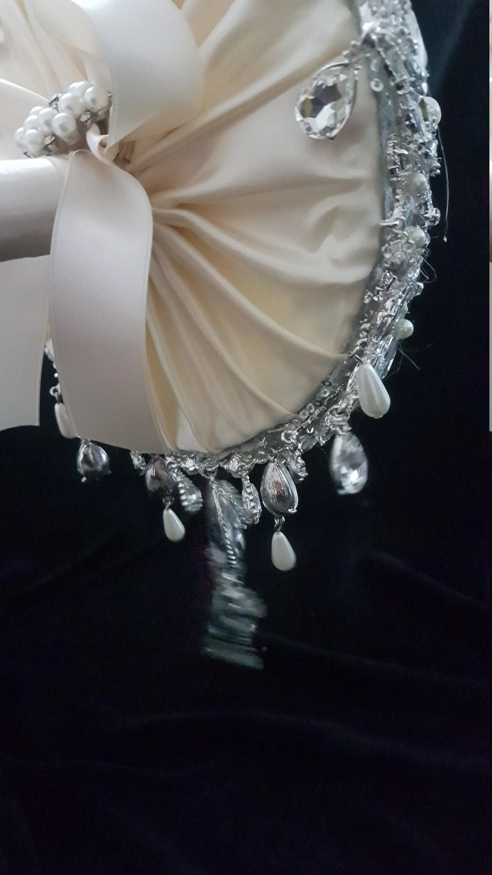 Crystal brooch bouquet, jewel bouquet, alternative Great Gatsby style wedding flowers. by Crystal wedding uk