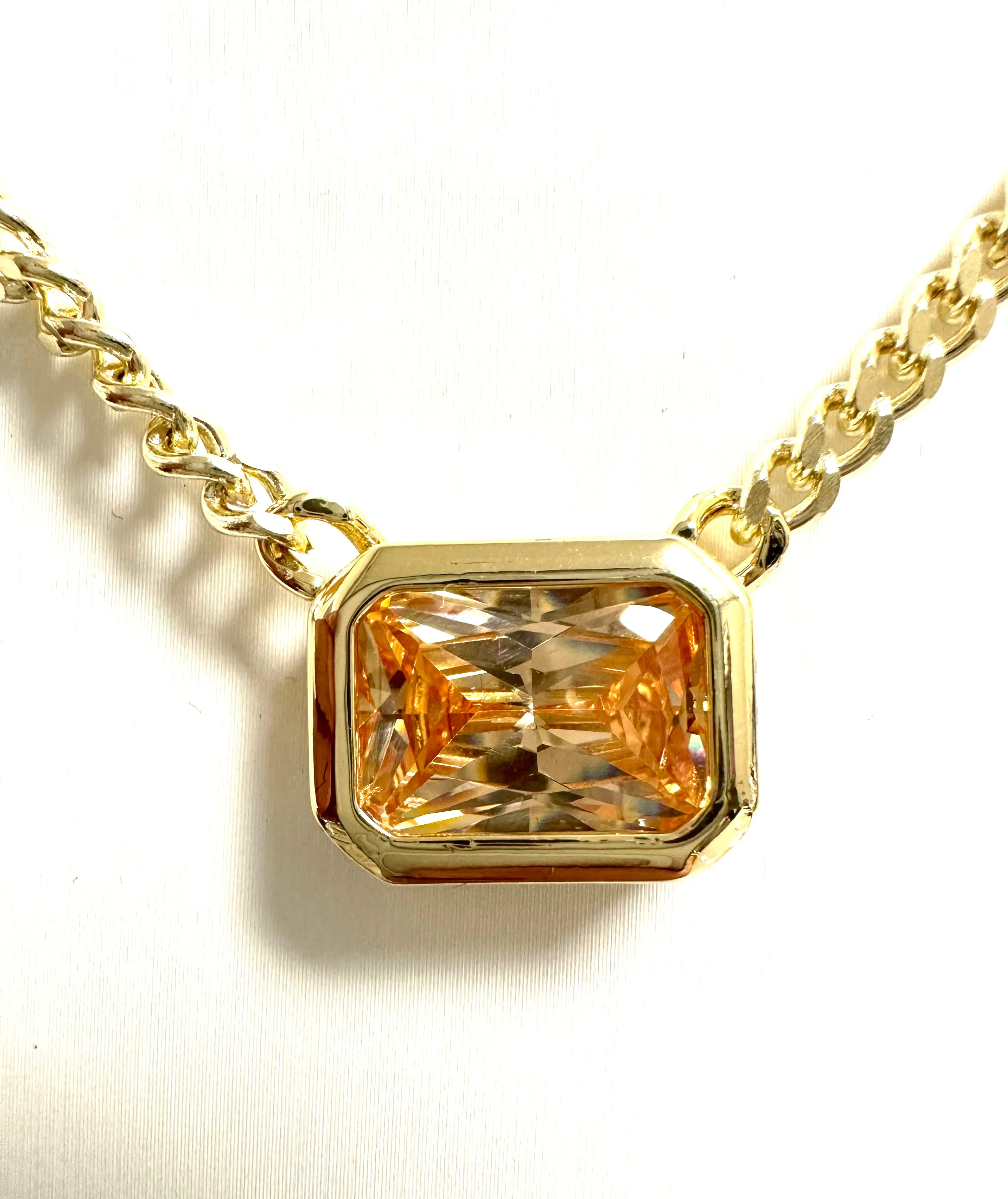 Cuban Chain Stone Pendant