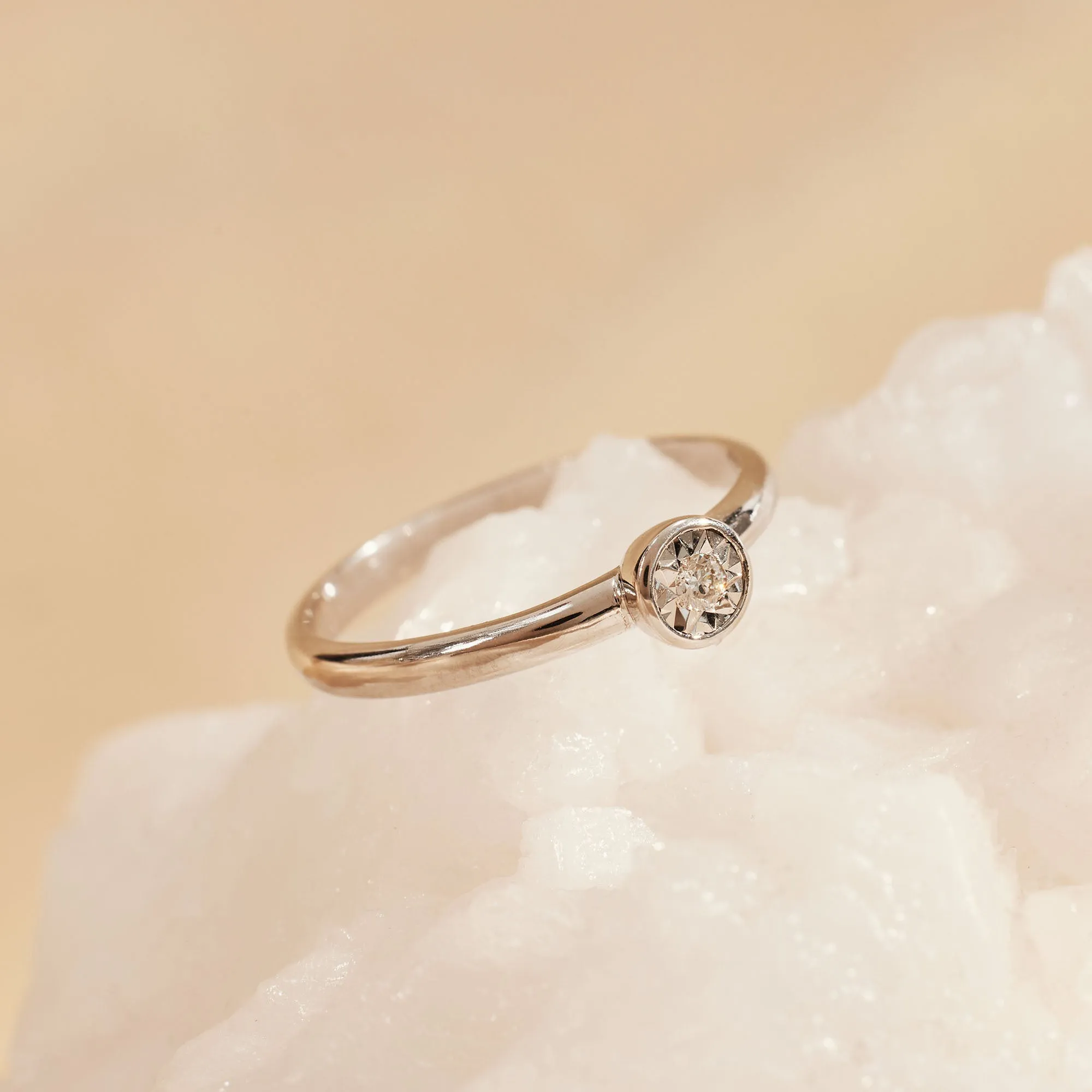 De la Paix Inaya 14 karat white gold ring with diamond 0.03 carat