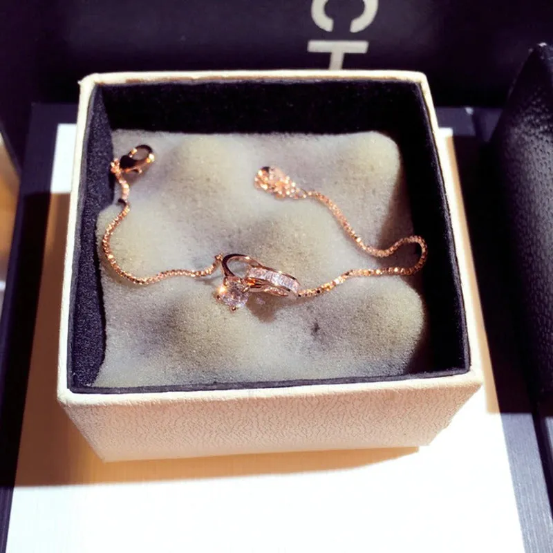 Exquisite Intertwined Double Zircon Charm Bracelet