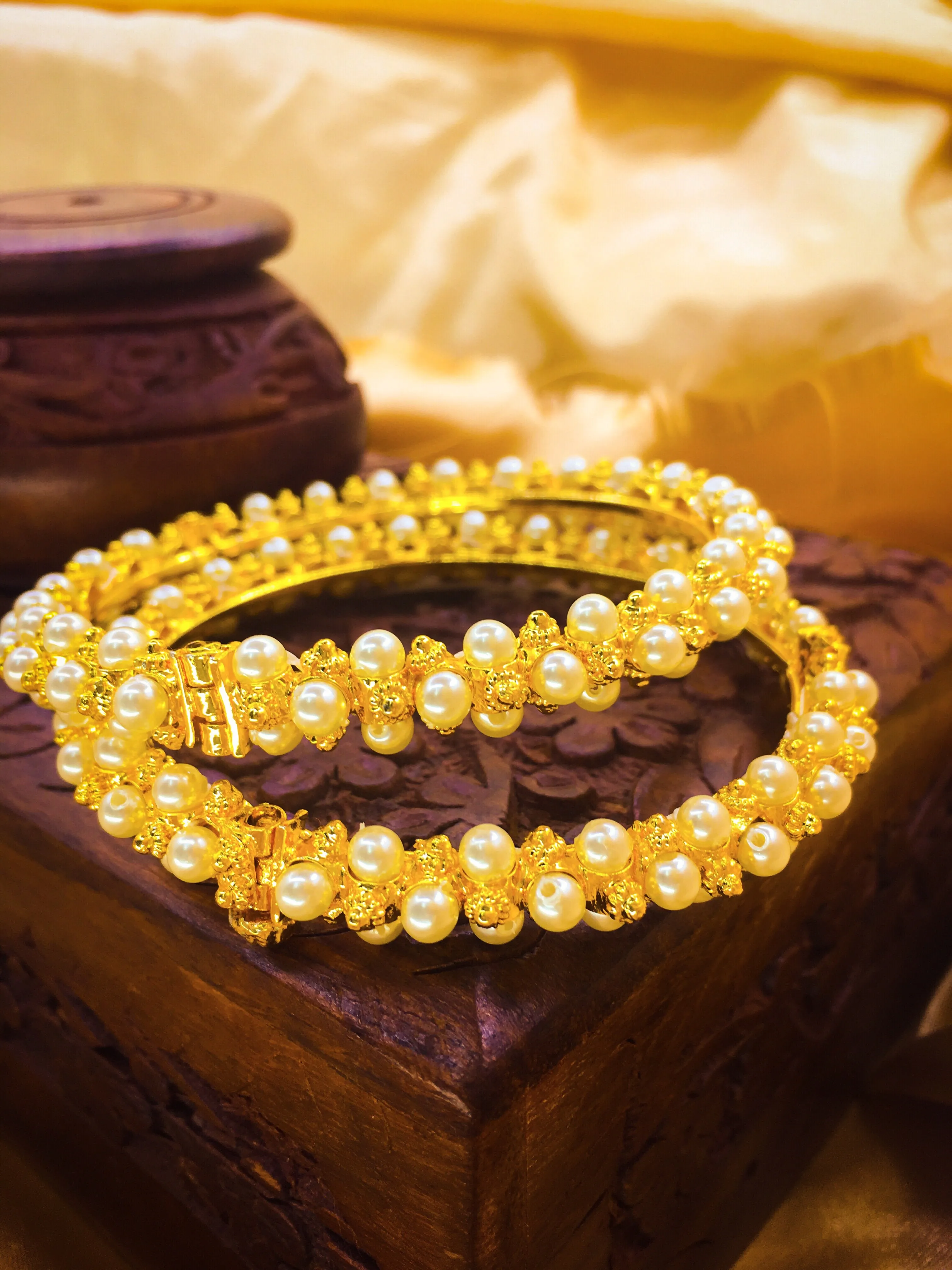 GOLDEN & PEARL BEADS BANGLES
