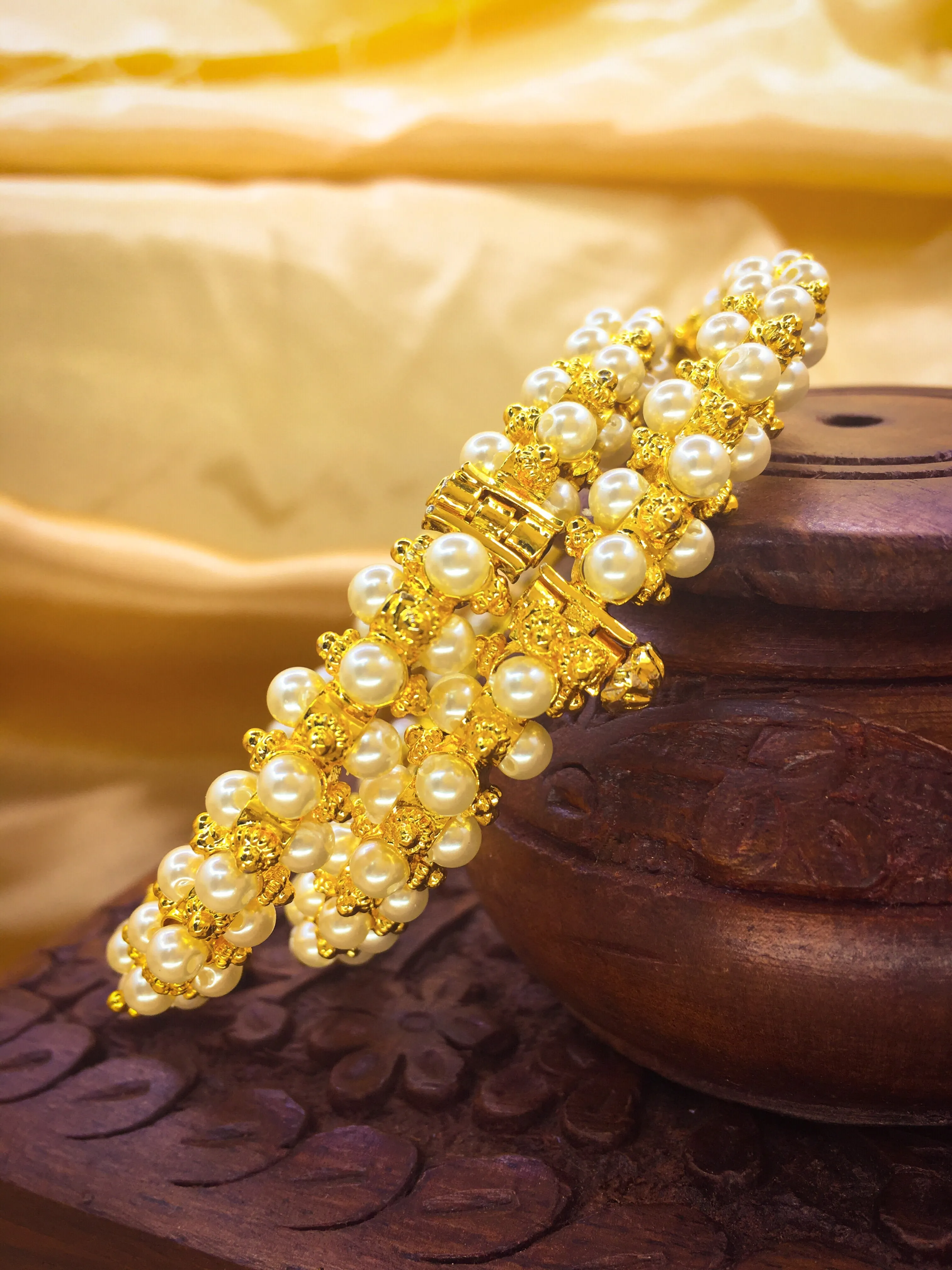 GOLDEN & PEARL BEADS BANGLES