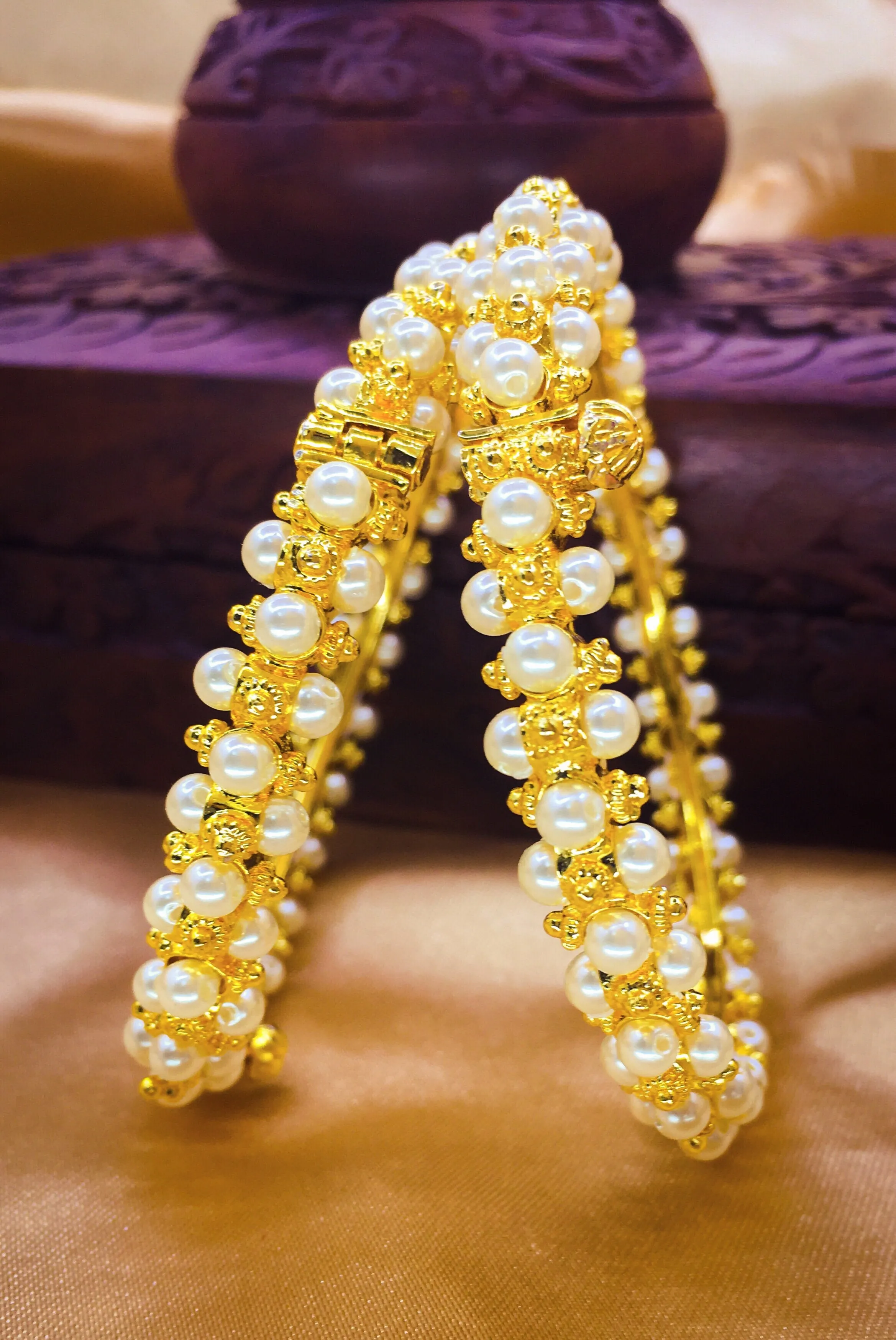 GOLDEN & PEARL BEADS BANGLES