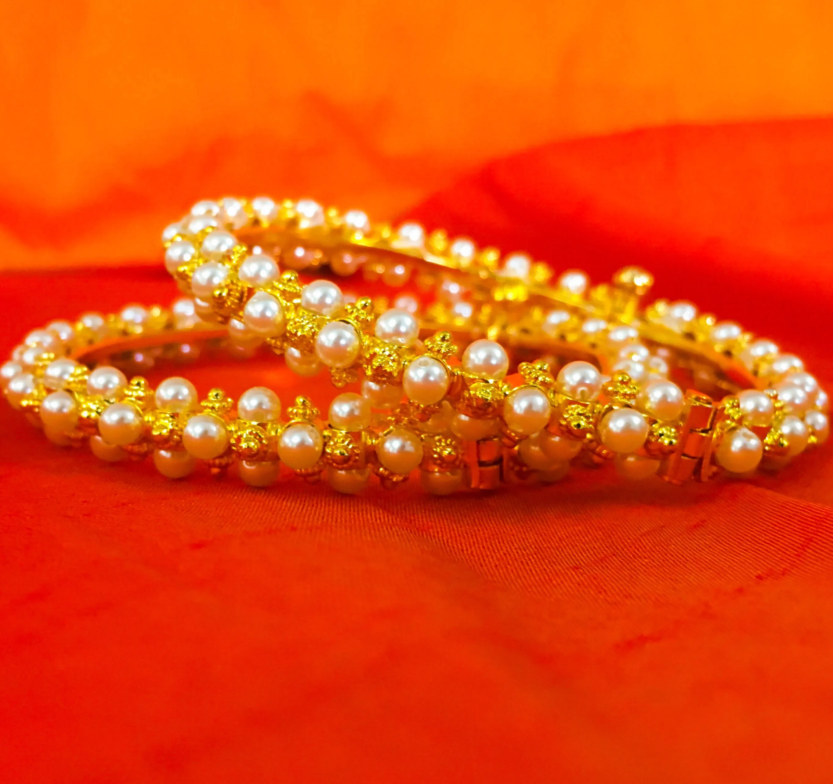 GOLDEN & PEARL BEADS BANGLES