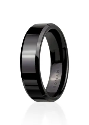 Ljon Ring in Black Ceramic