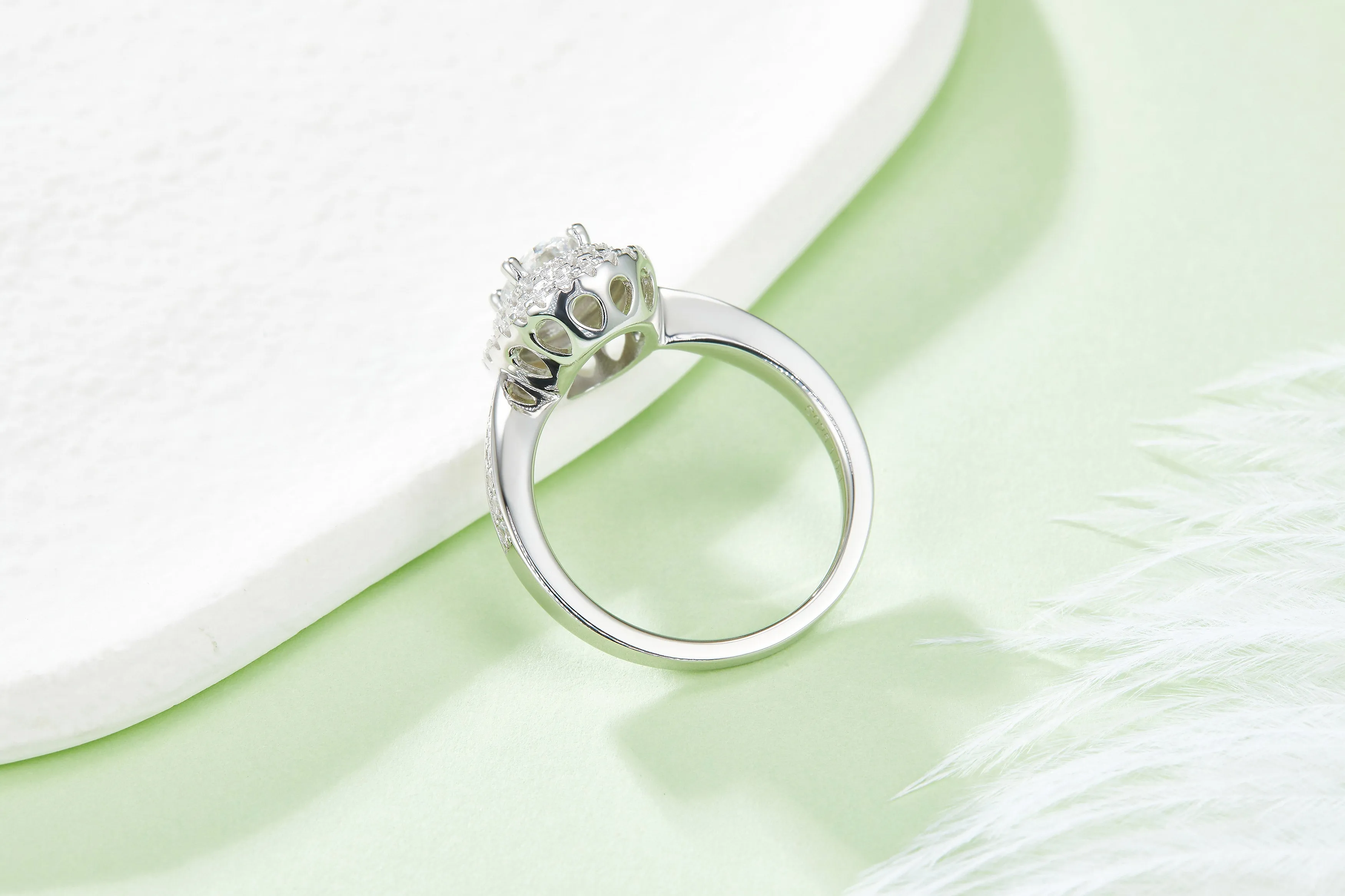 Luxurious Soleste Halo 1.0 Carat Oval Cut Moissanite Engagement Ring