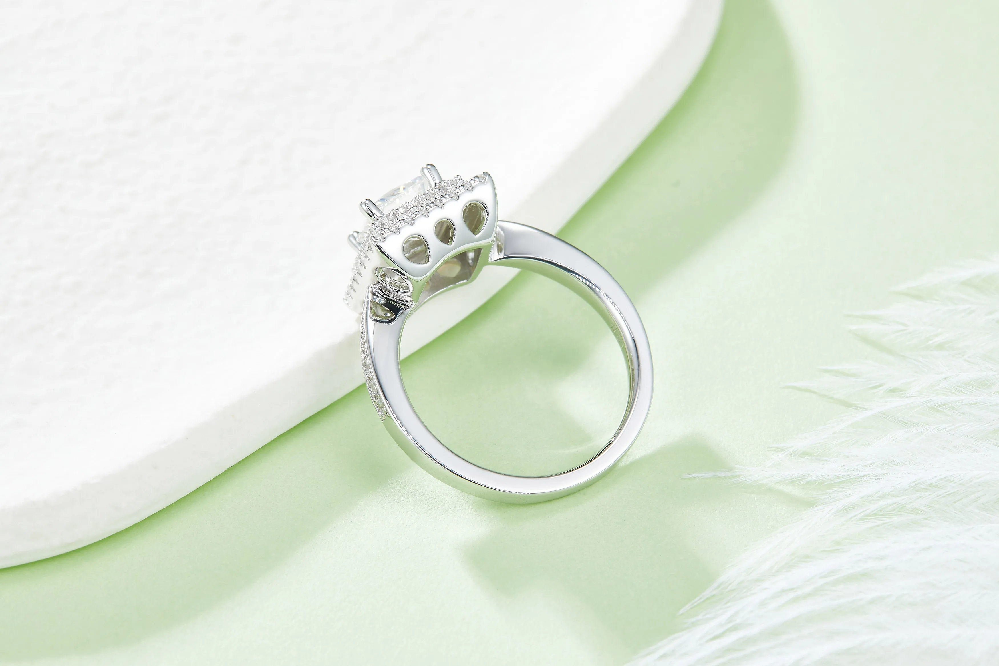 Luxurious Soleste Halo 1.0 Carat Princess Cut Moissanite Engagement Ring