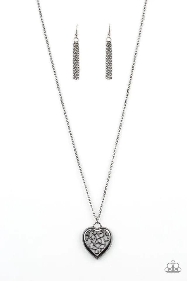 Paparazzi Necklace ~ Victorian Valentine - Black