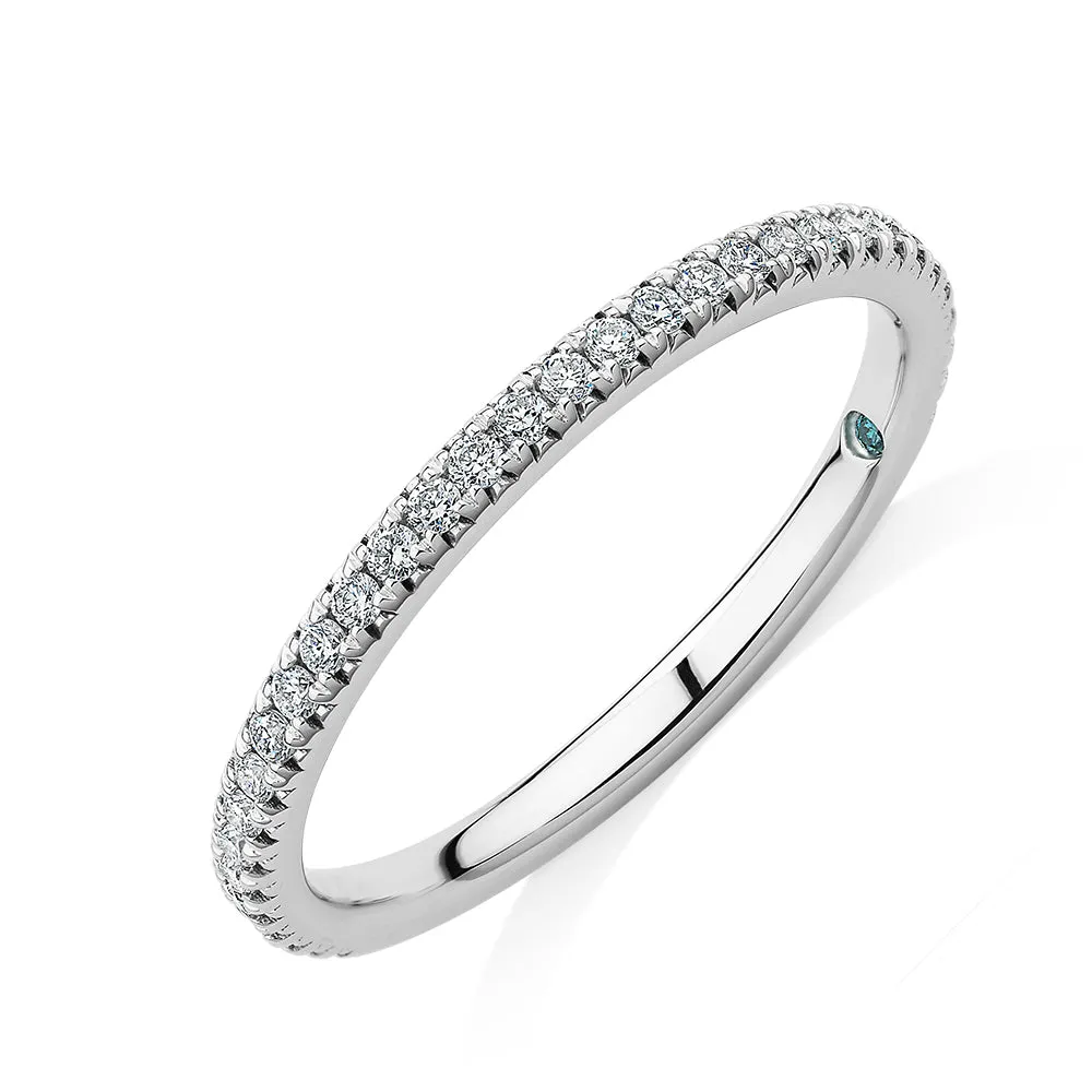 Premium Lab-Grown Diamond, 0.23 carat TW round brilliant wedding or eternity band in platinum