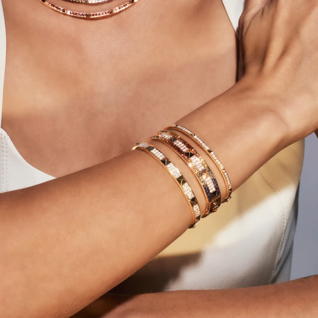 R.08® Une Bangle | 18K Yellow Gold