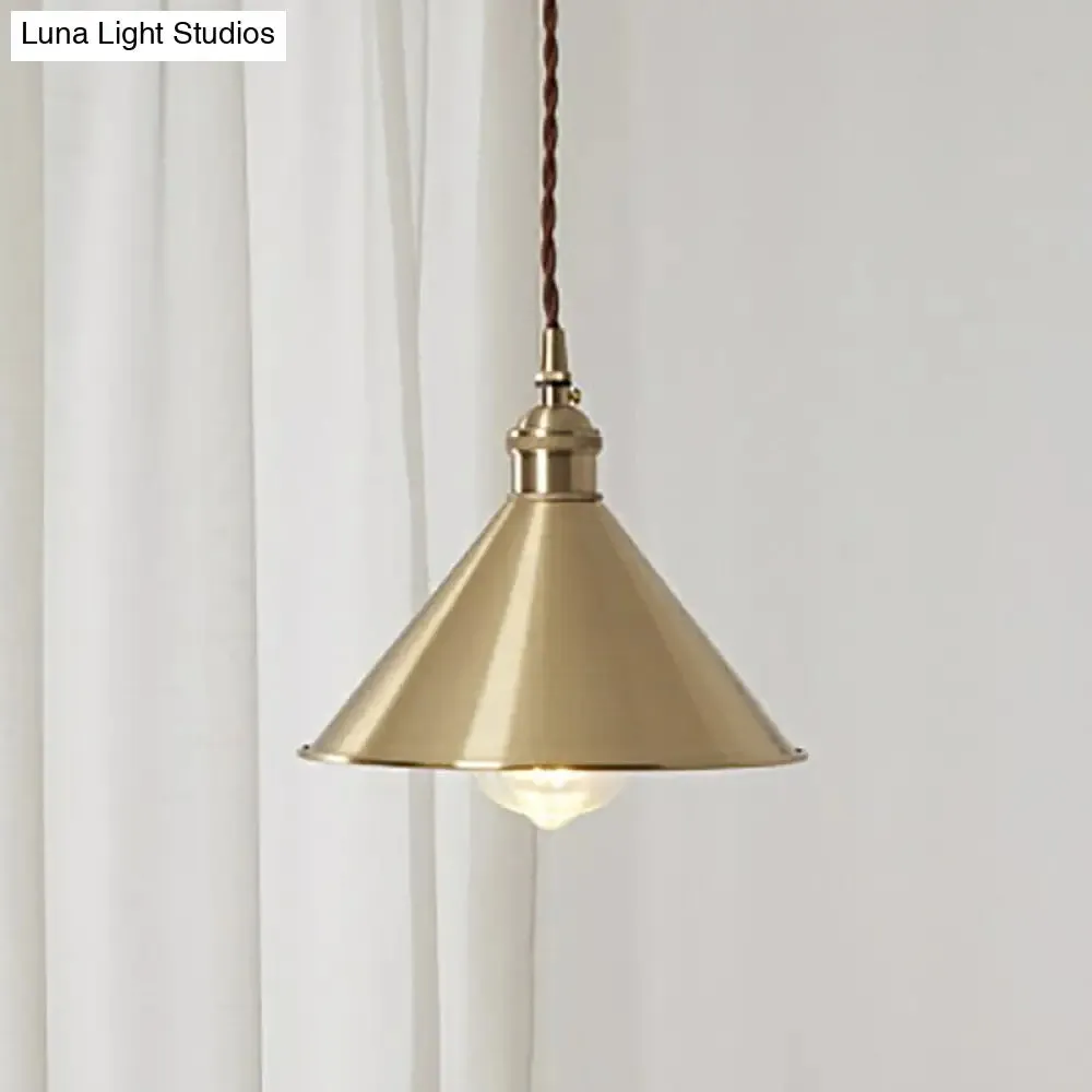 Rustic Metallic Cone Pendant Lamp with Brass Finish - Down Lighting, 1 Bulb