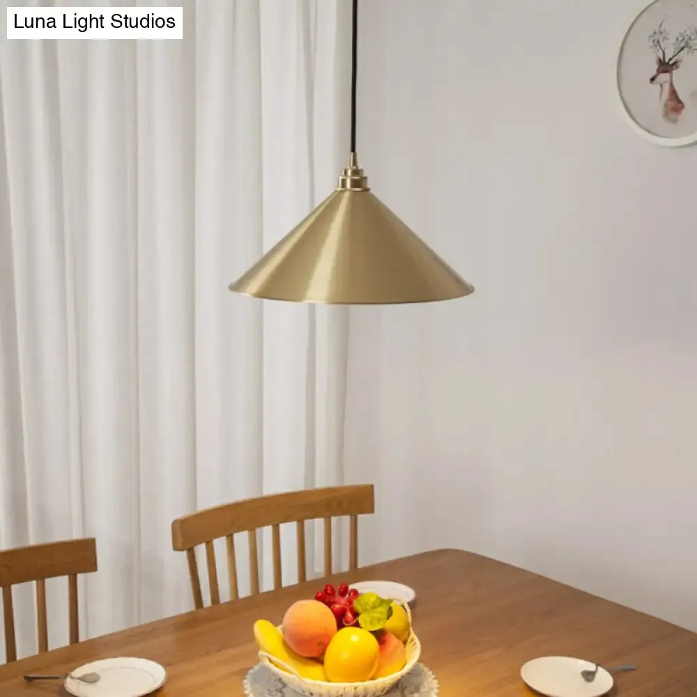 Rustic Metallic Cone Pendant Lamp with Brass Finish - Down Lighting, 1 Bulb