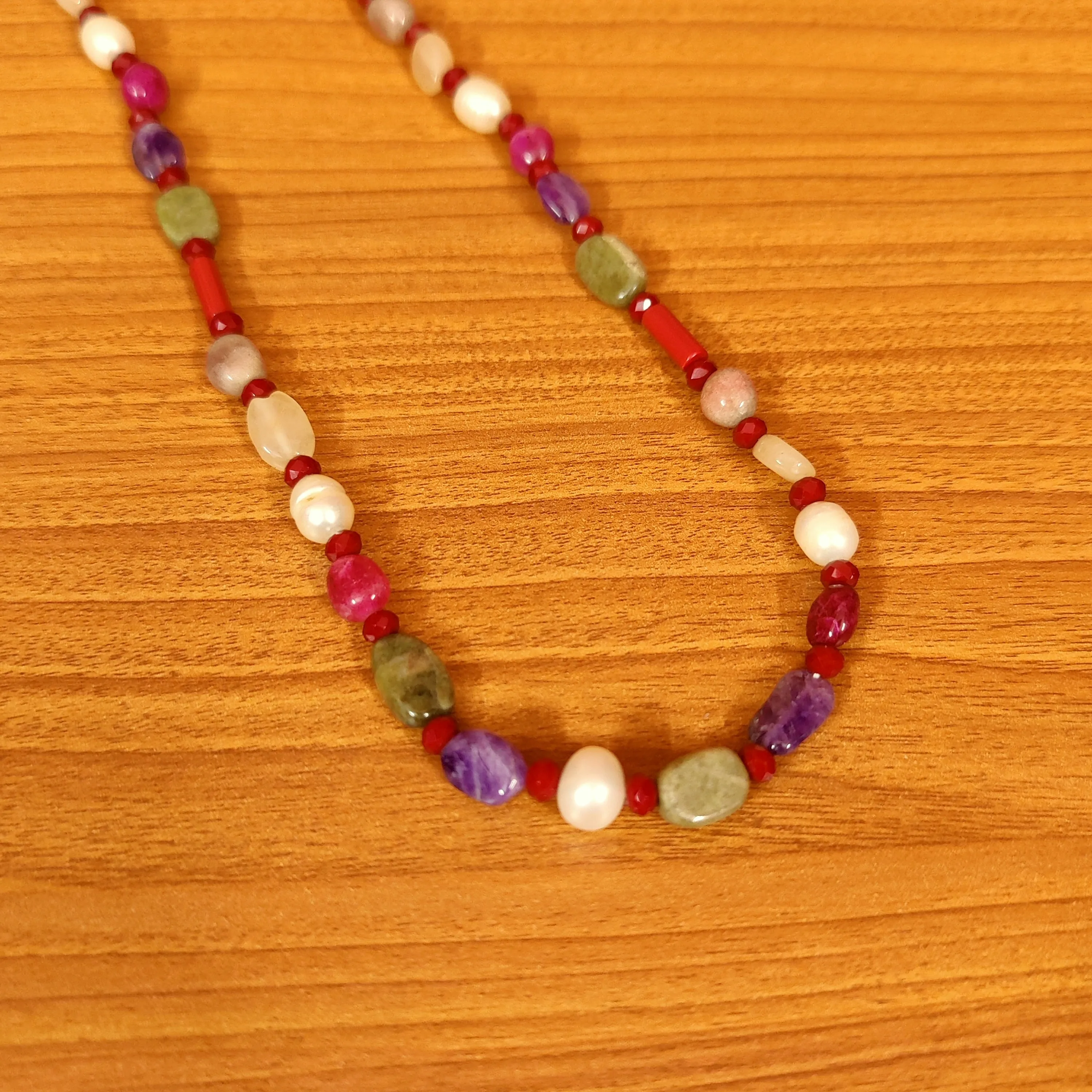 SEMI PRECIOUS GEM STONES SINGLE LINE NECKLACE