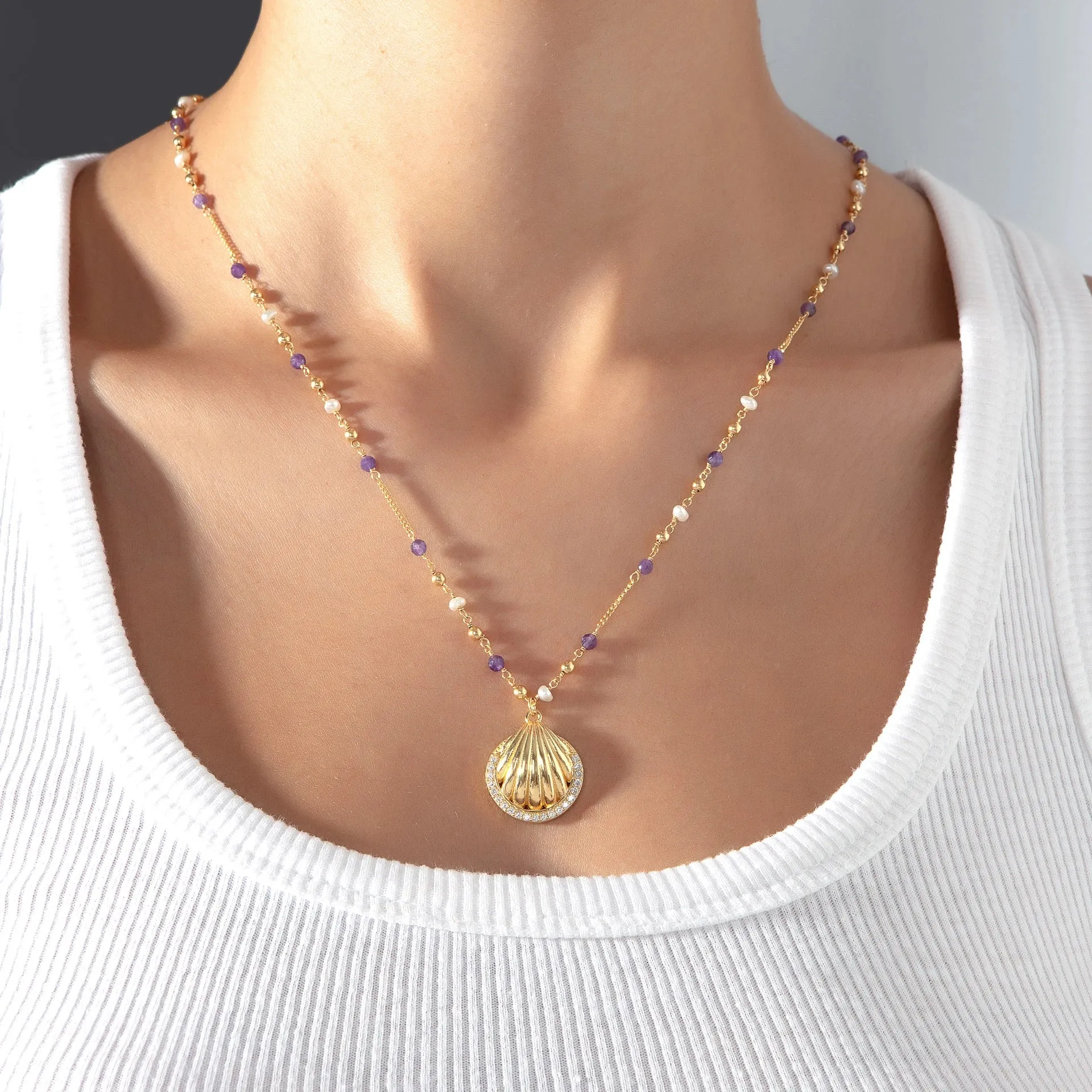 Shell Necklace  Gold-Plated Silver with Pearl - Amethyst Chain