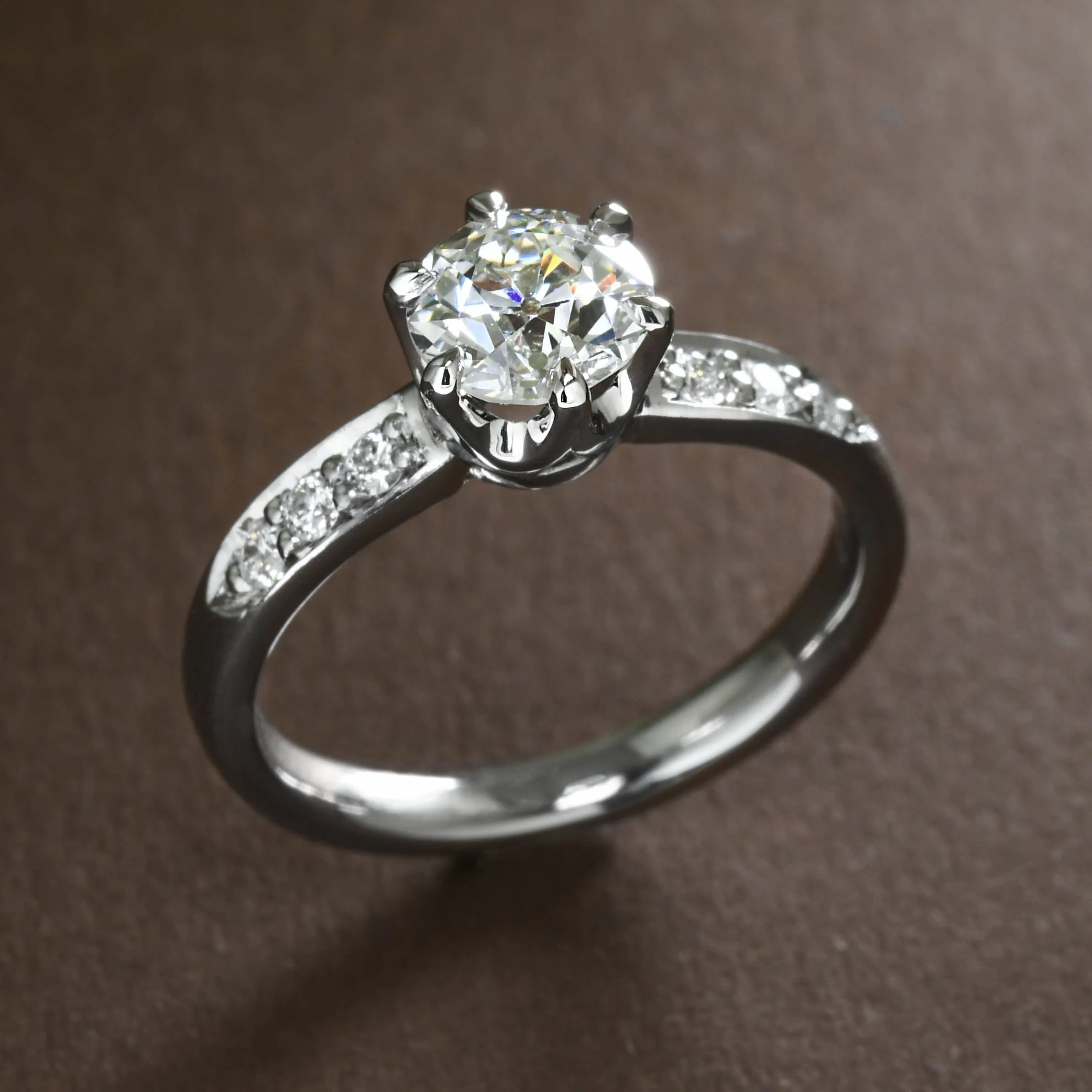 Splendid "Old European Cut" Diamond Ring