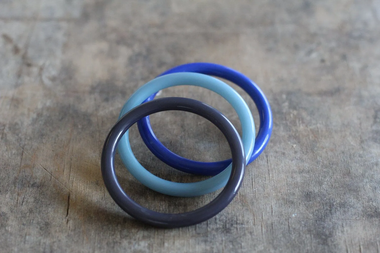 Vintage Buch and Deichmann Gradient Blue Bangles Set of 3