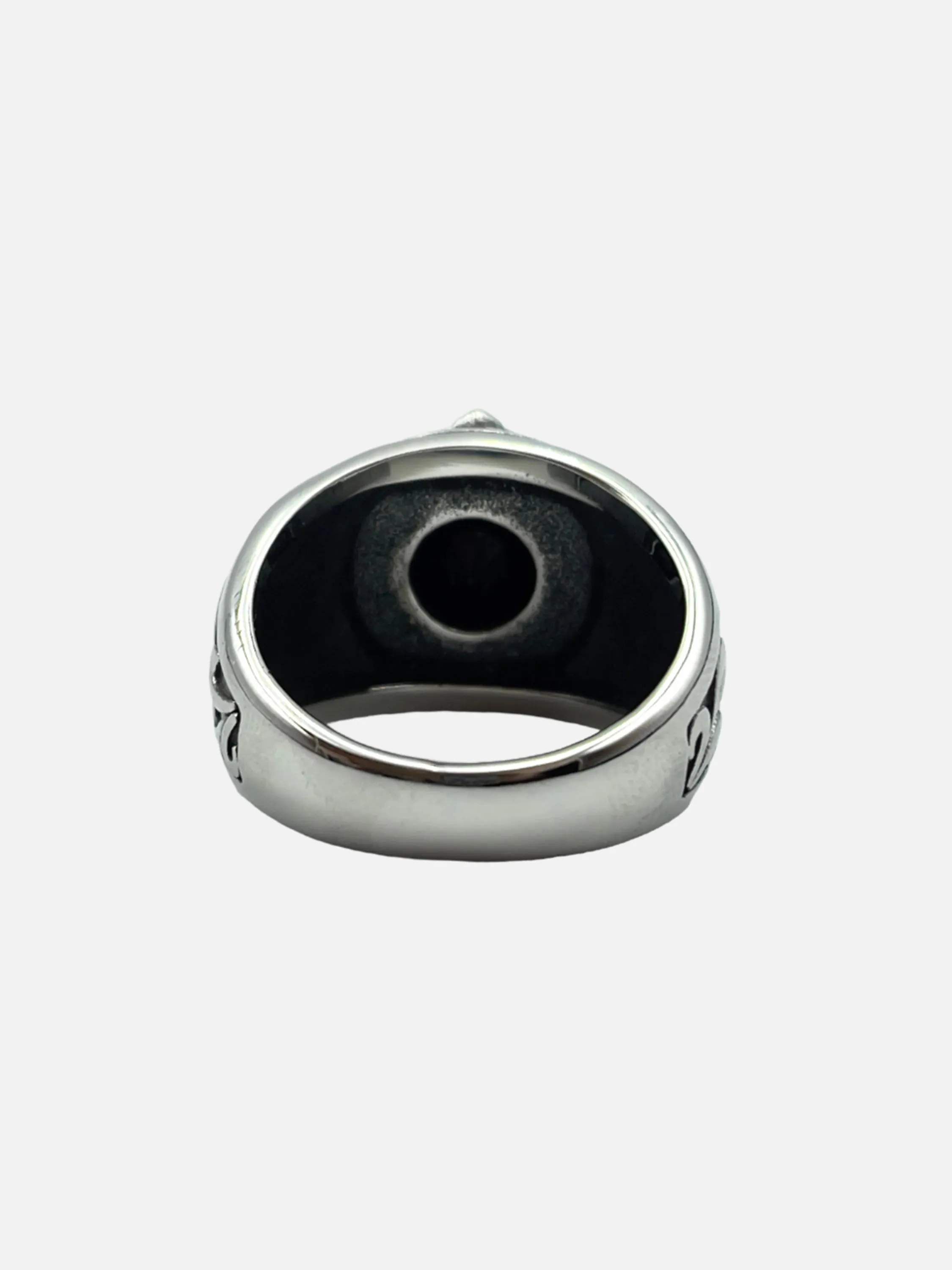 Vintage Gemstone Engraved Ring