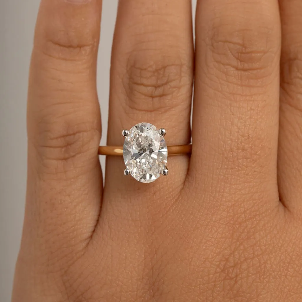 Zariyah 3.00ct | Oval Solitaire Lab Diamond Set in 18ct Gold